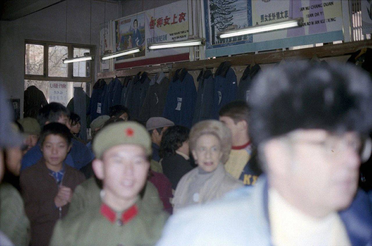 80年代欧美中性风穿搭,复古风穿搭80年代衣服