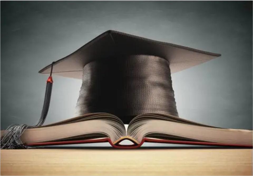 硕博毕业论文文献综述怎么写,硕博论文致谢开头