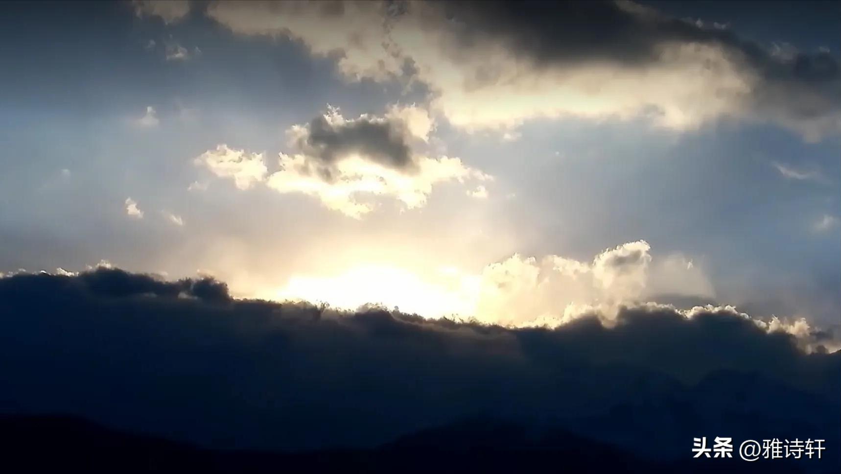 足不出户看大美云南,看到梅里雪山主峰卡瓦格博峰真美