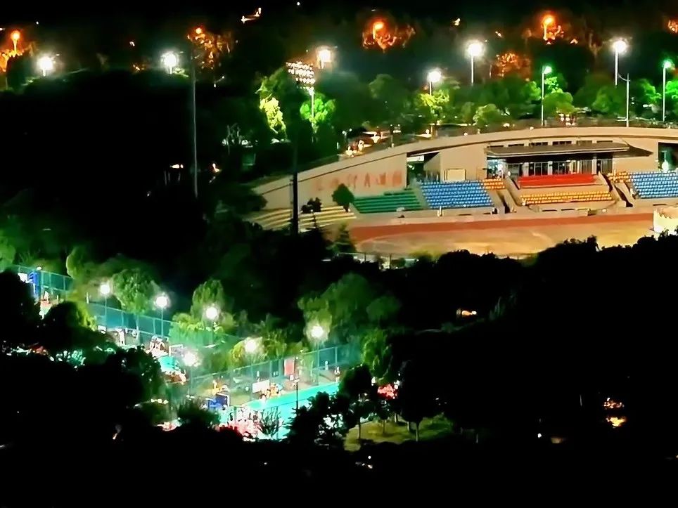 鍚堣偉娣卞鎵撳崱娓哥帺,鍚堣偉涓夋渤鍙ら晣澶滆壊