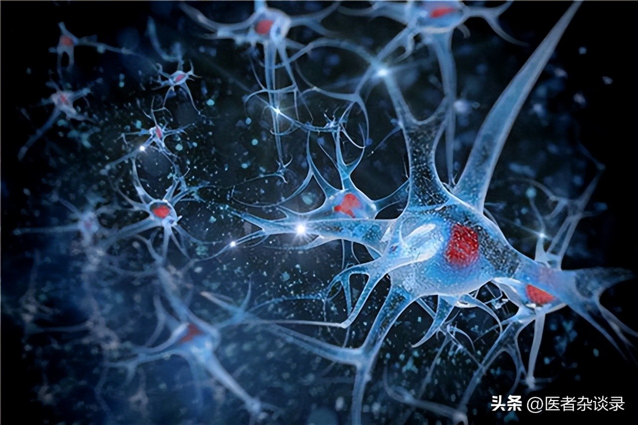 男子因腰痛入院,男子受伤住院