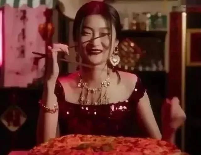 眯眯眼事件是什么,眯眯眼为何会招来如此大的争议呢