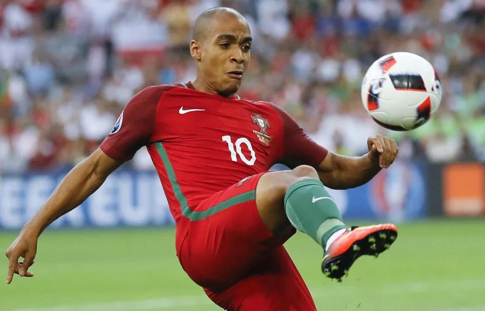 精彩回顾c罗10次拯救葡萄牙时刻,轻松过关一好还是轻松过关二好