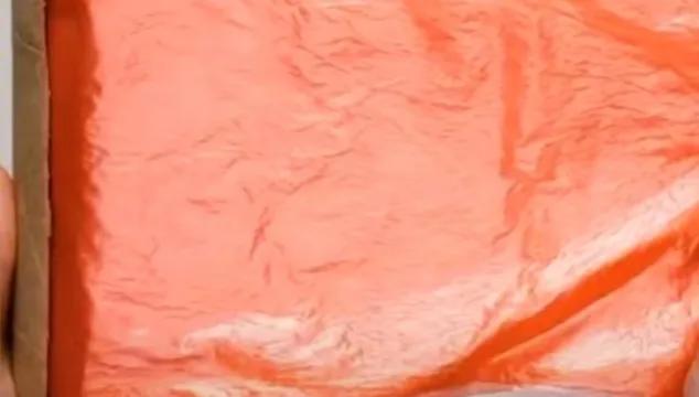 穿针引线法为什么从右上方开始穿,穿针引线有诀窍只需一个瓶盖