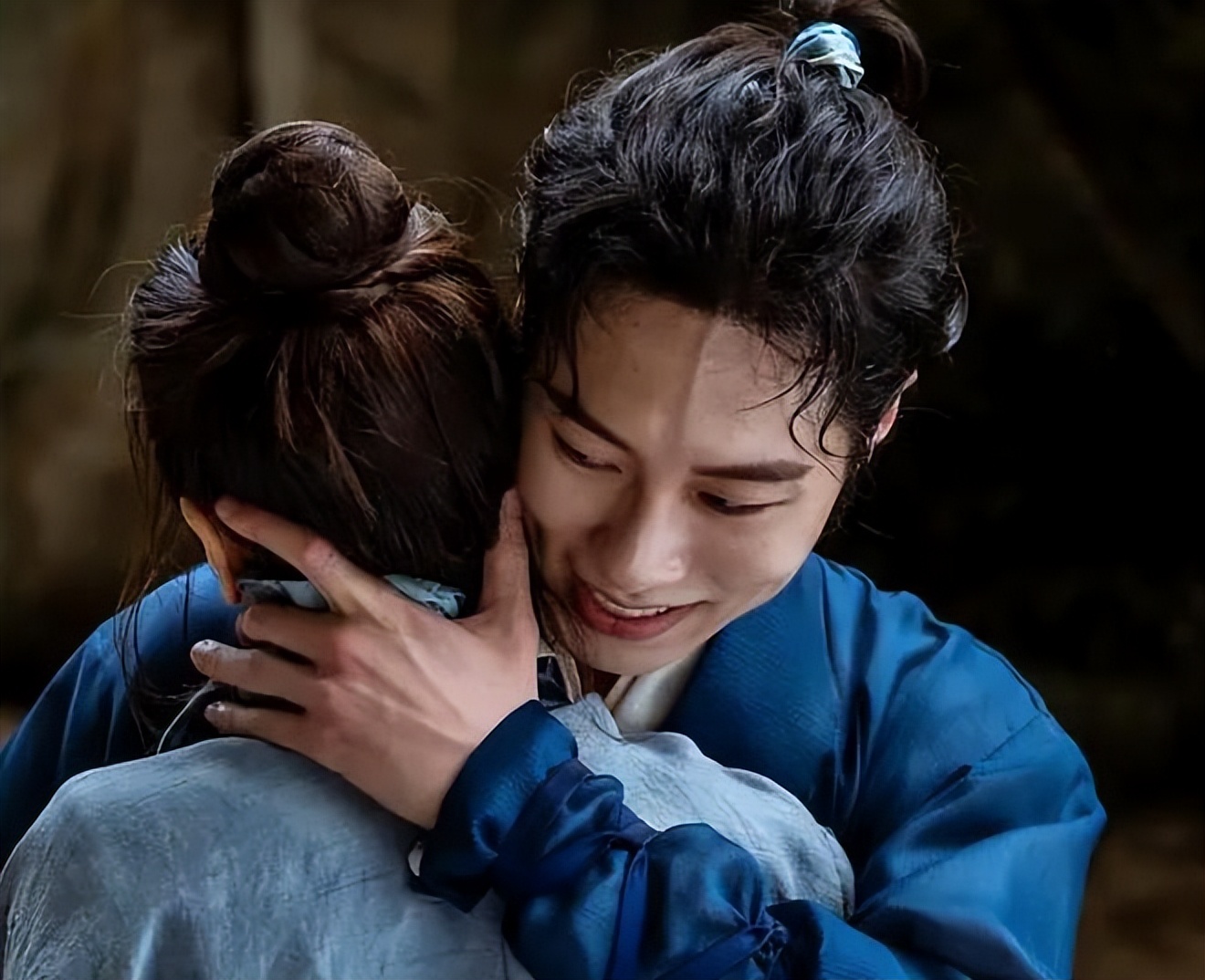 冲击太大了…辣眼