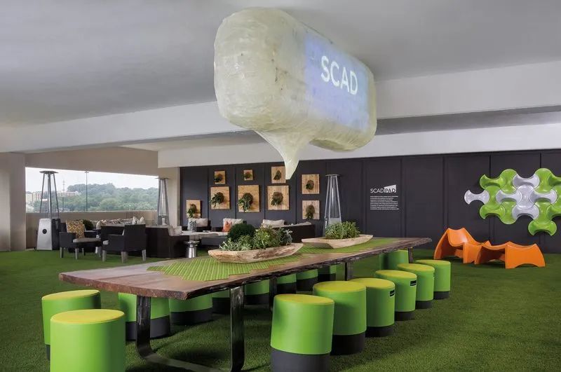 最赚钱的十大大学专业排名2015,美国最烧钱的大学