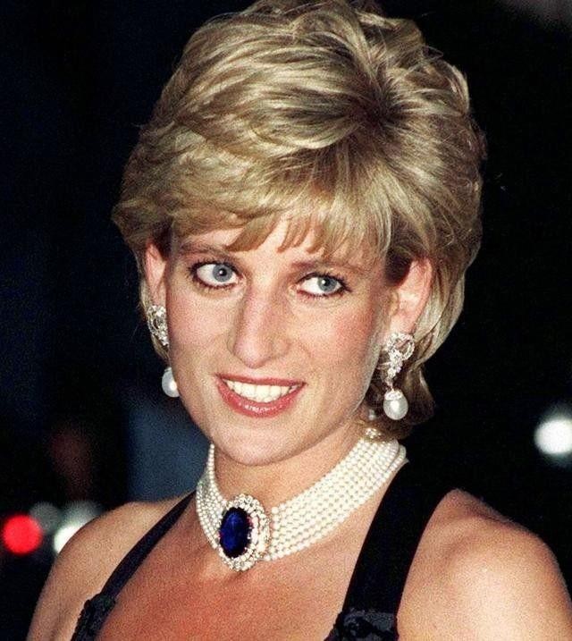 沙特王室送女王珠宝,沙特王室赠送的礼物