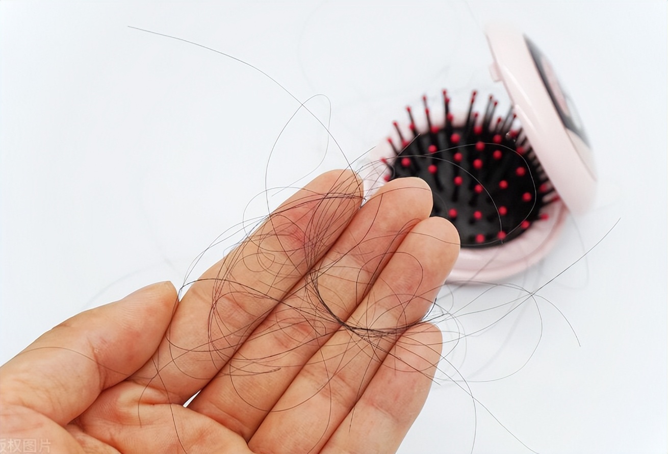 洗澡时毛发掉怎么回事,洗澡的时候老是掉头发怎么办