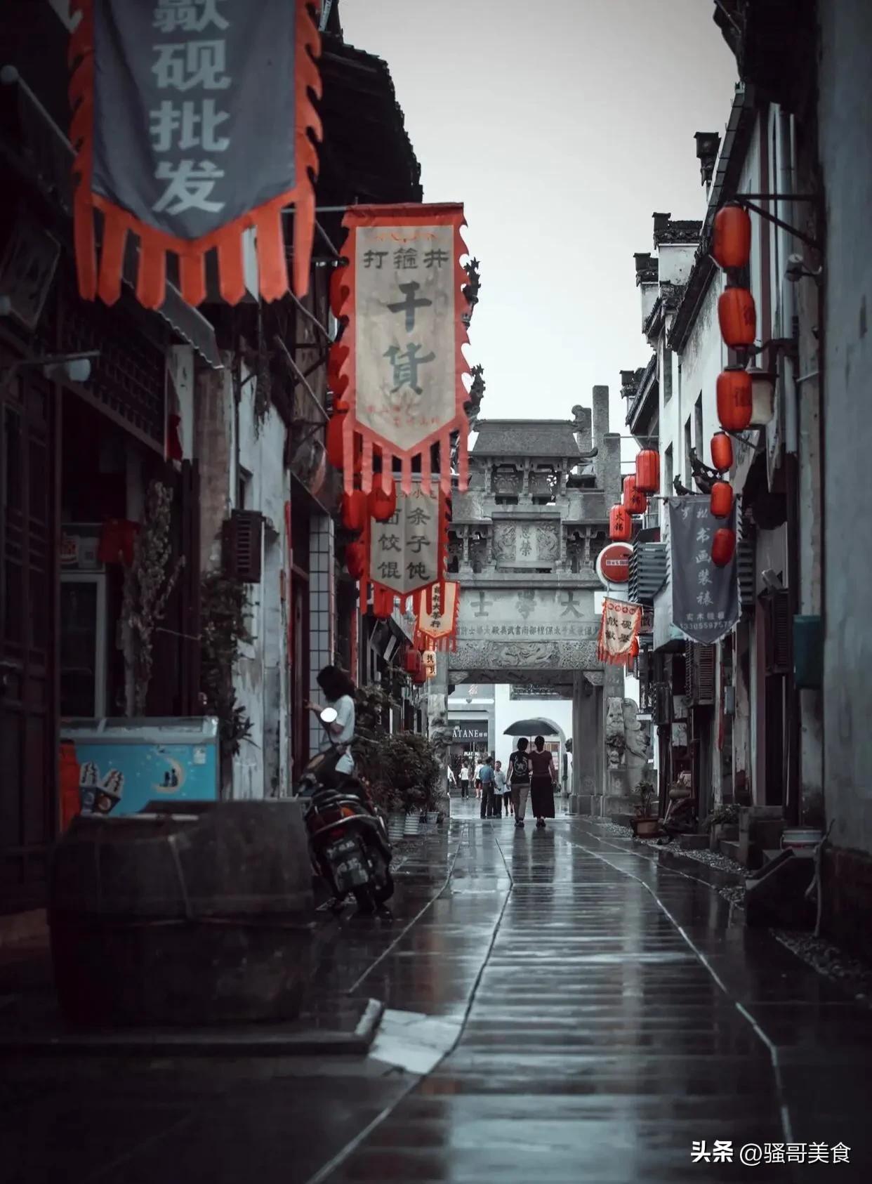 理发师惨遭离婚，转店买车游黄山，放飞自我