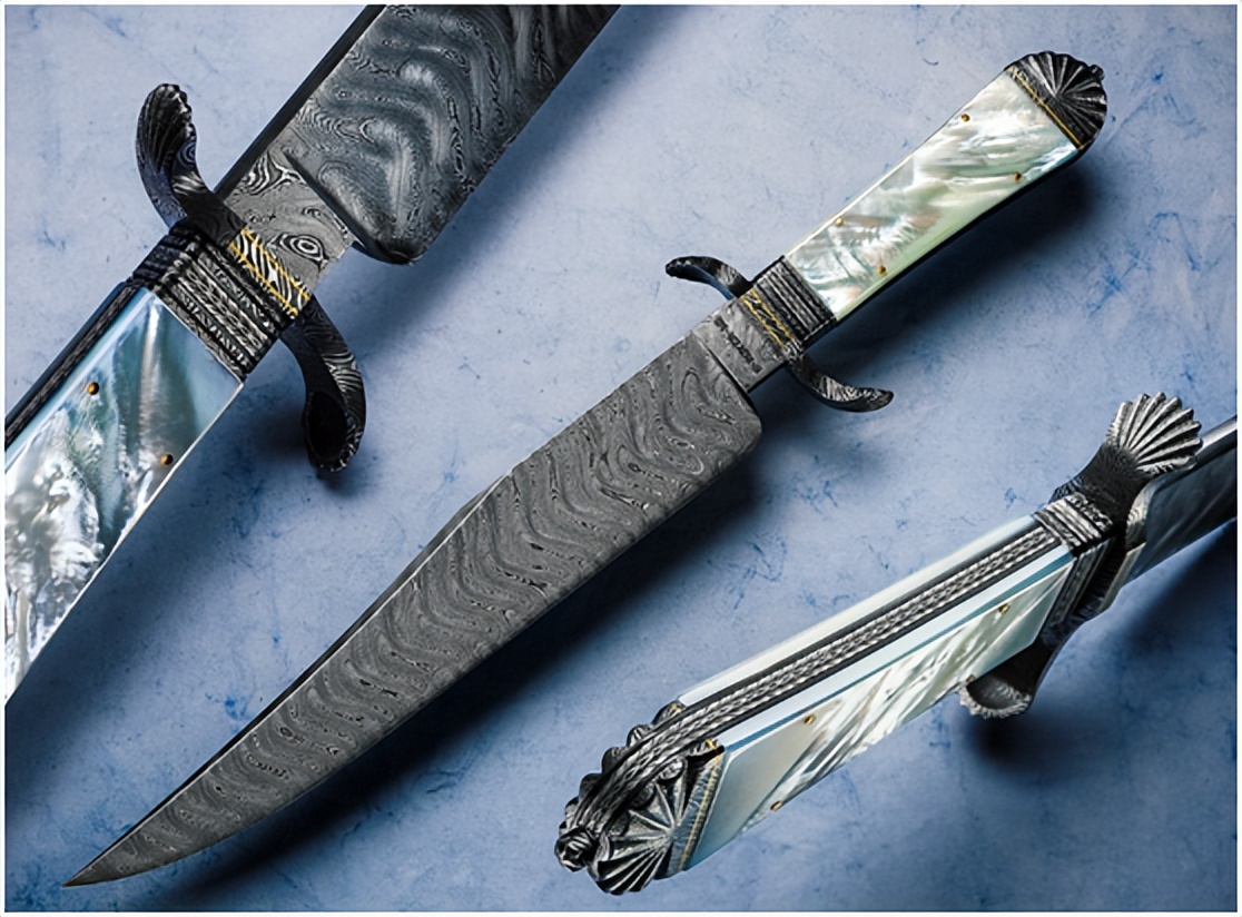 珍珠母之刀:优雅的真相