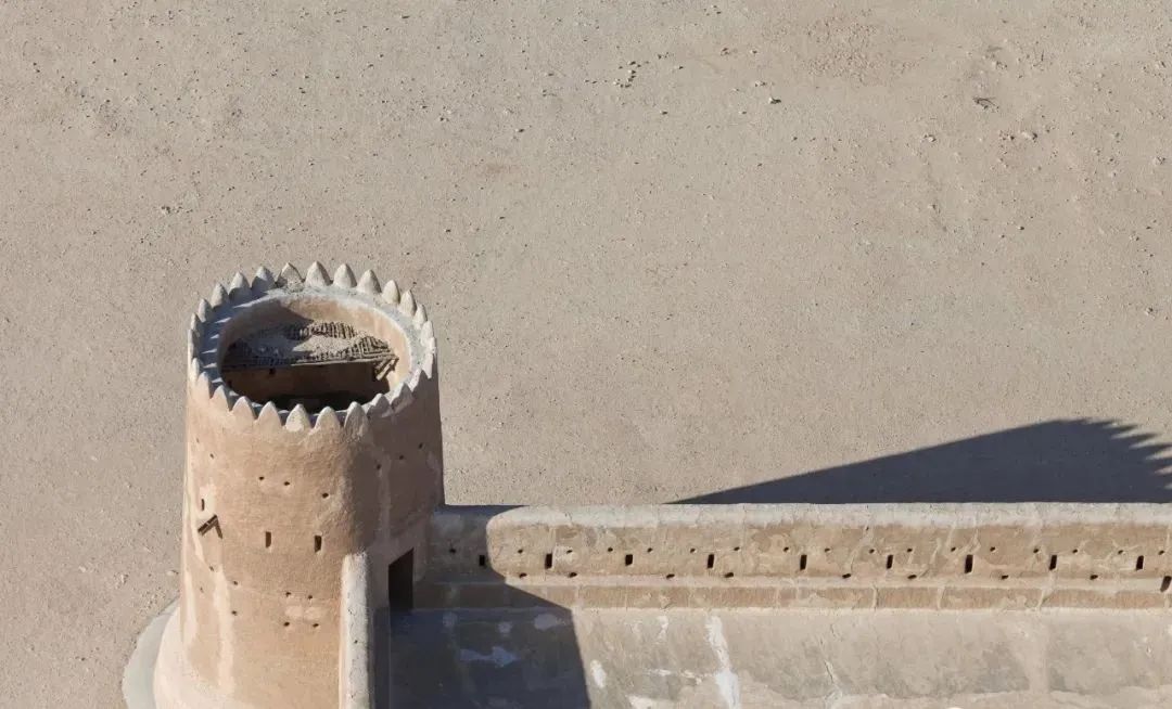 卡塔尔是属于哪个沙漠,卡塔尔沙漠面积有多大