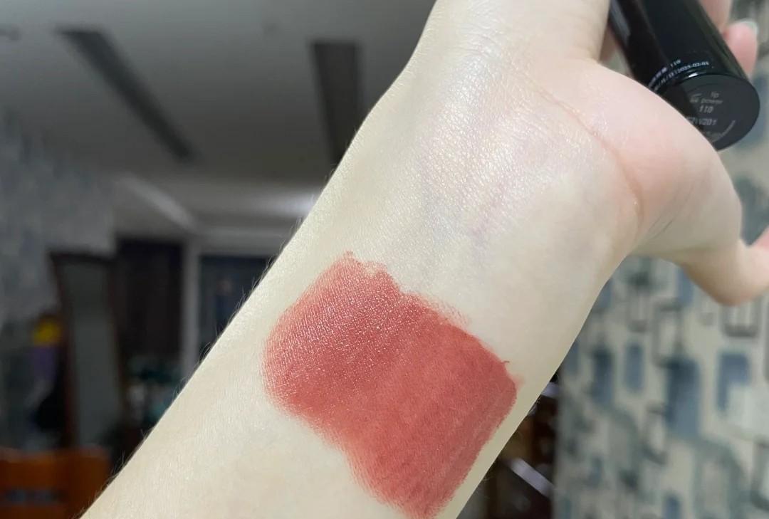 适合黄皮素颜的温柔大牌口红推荐,推荐几款黄黑皮的女生适合的口红