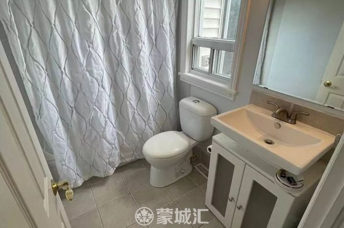 疯狂多伦多！普通3房2卫独立屋挂牌$1000万！经纪称“潜力巨大”
