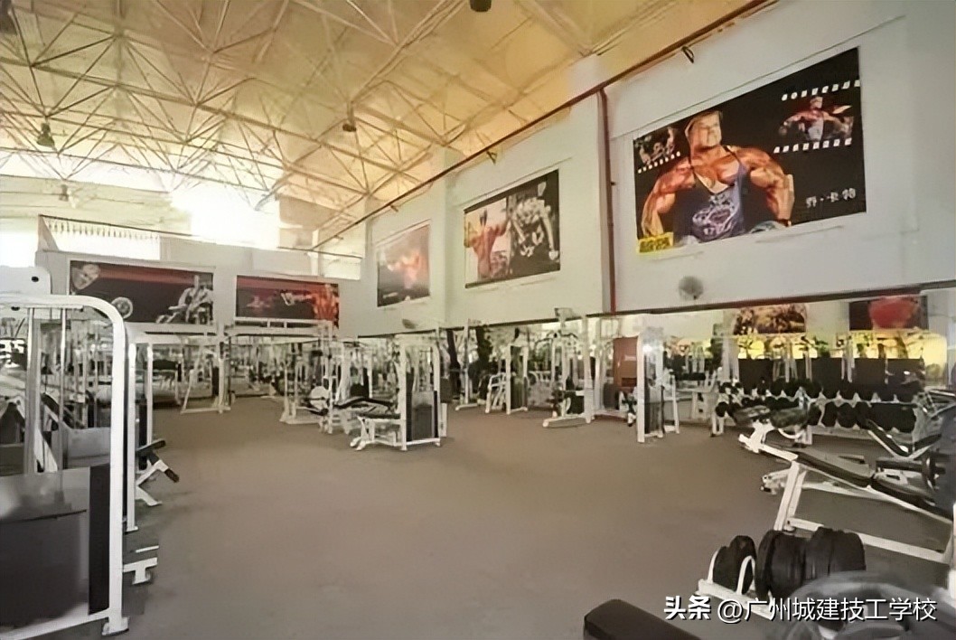 评为优秀学校喜报,我校荣获先进单位