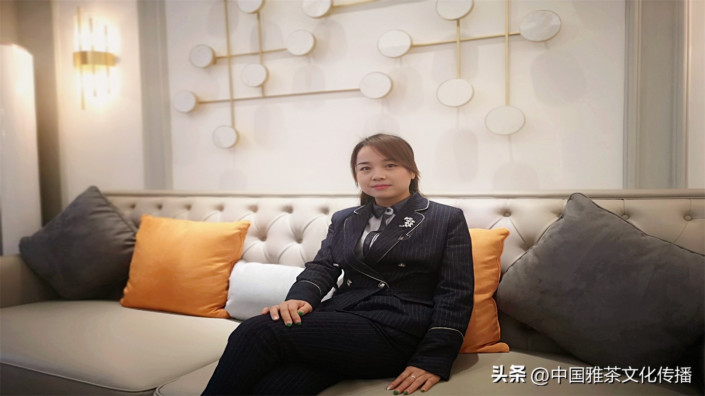 智者喜爱清泉，仁者喜爱山川