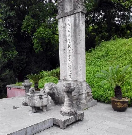 八十年代修铁路发现的大墓,被盗过的老百姓墓图片