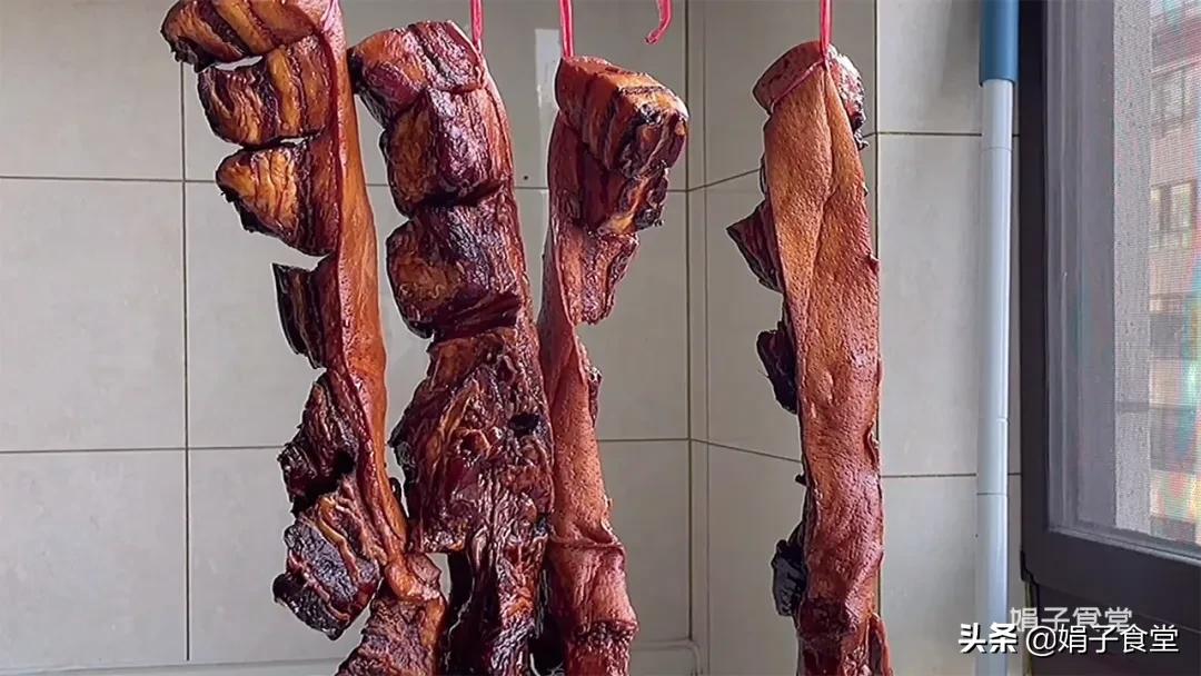 猪肉放在酱油里泡两天怎么做好吃,猪肉泡酱油的正确方法