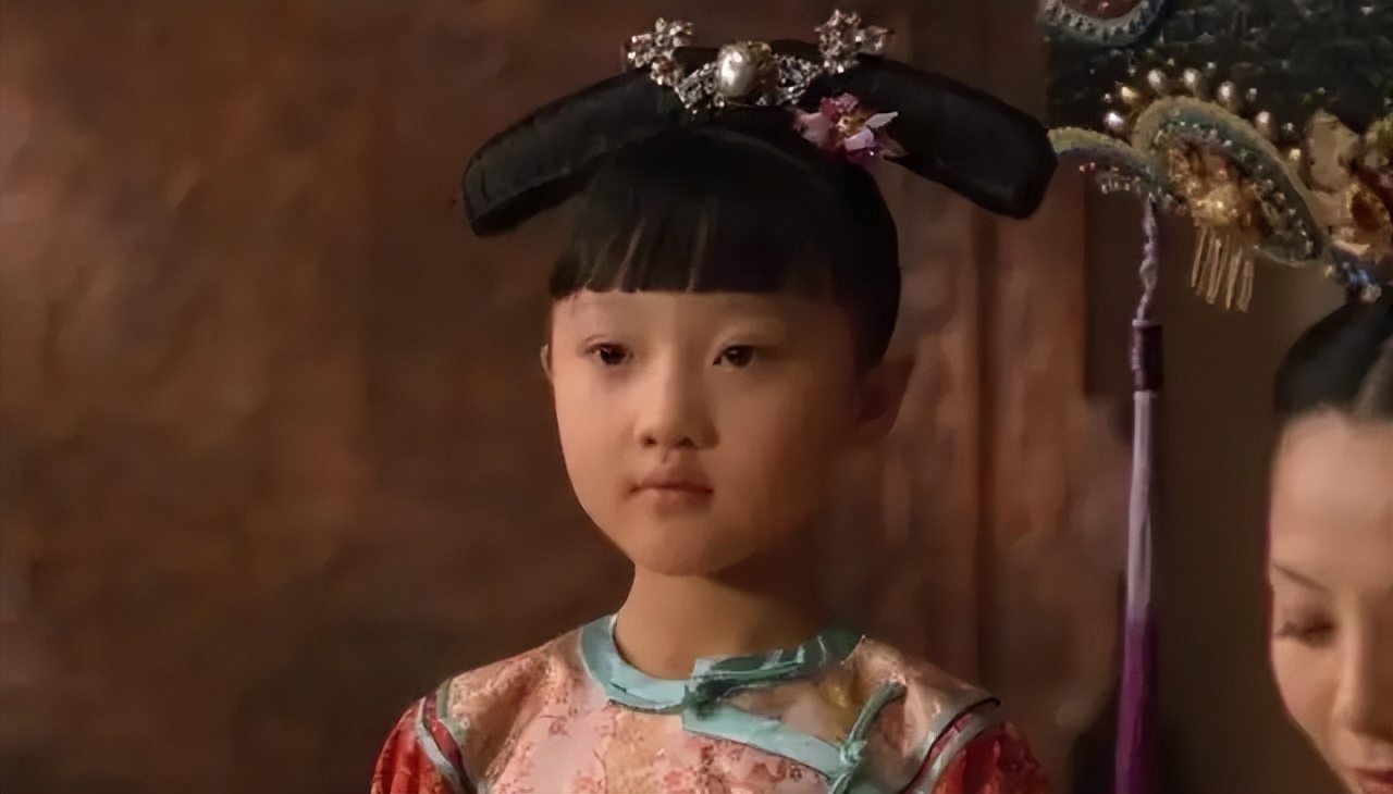 胧月大魔王解读,小时候胧月认甄嬛为额娘的时候