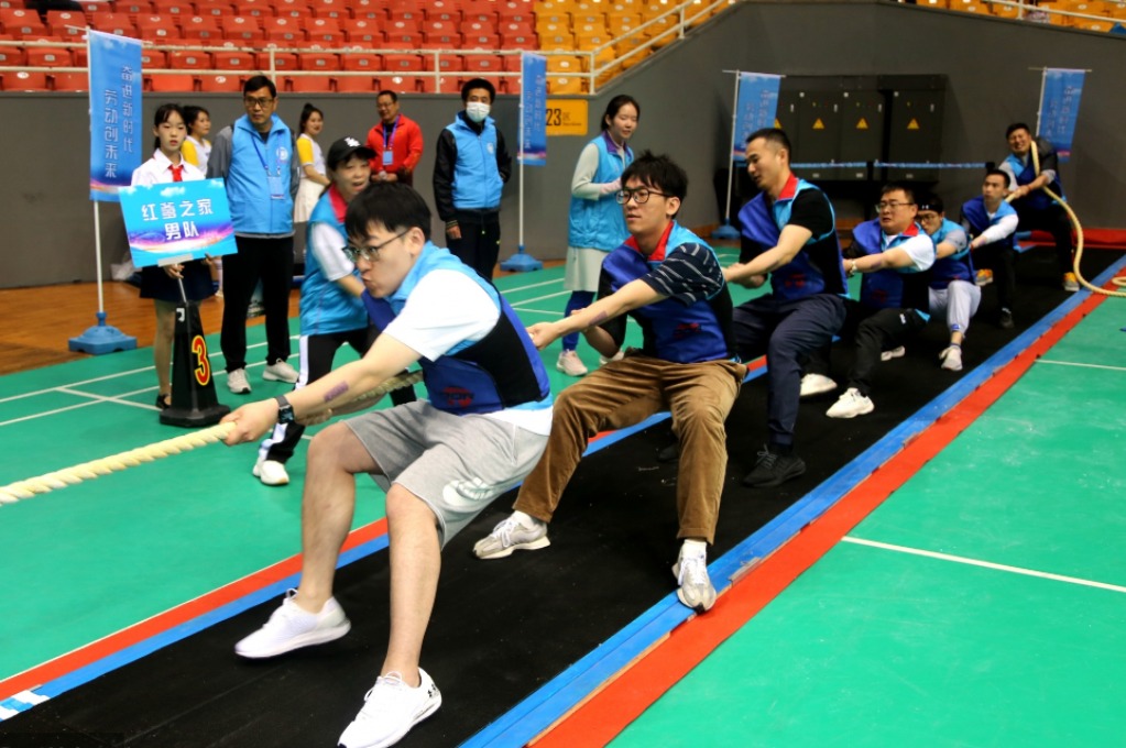 2019年全国职工沙地拔河比赛,拔河比赛凝聚同心齐力