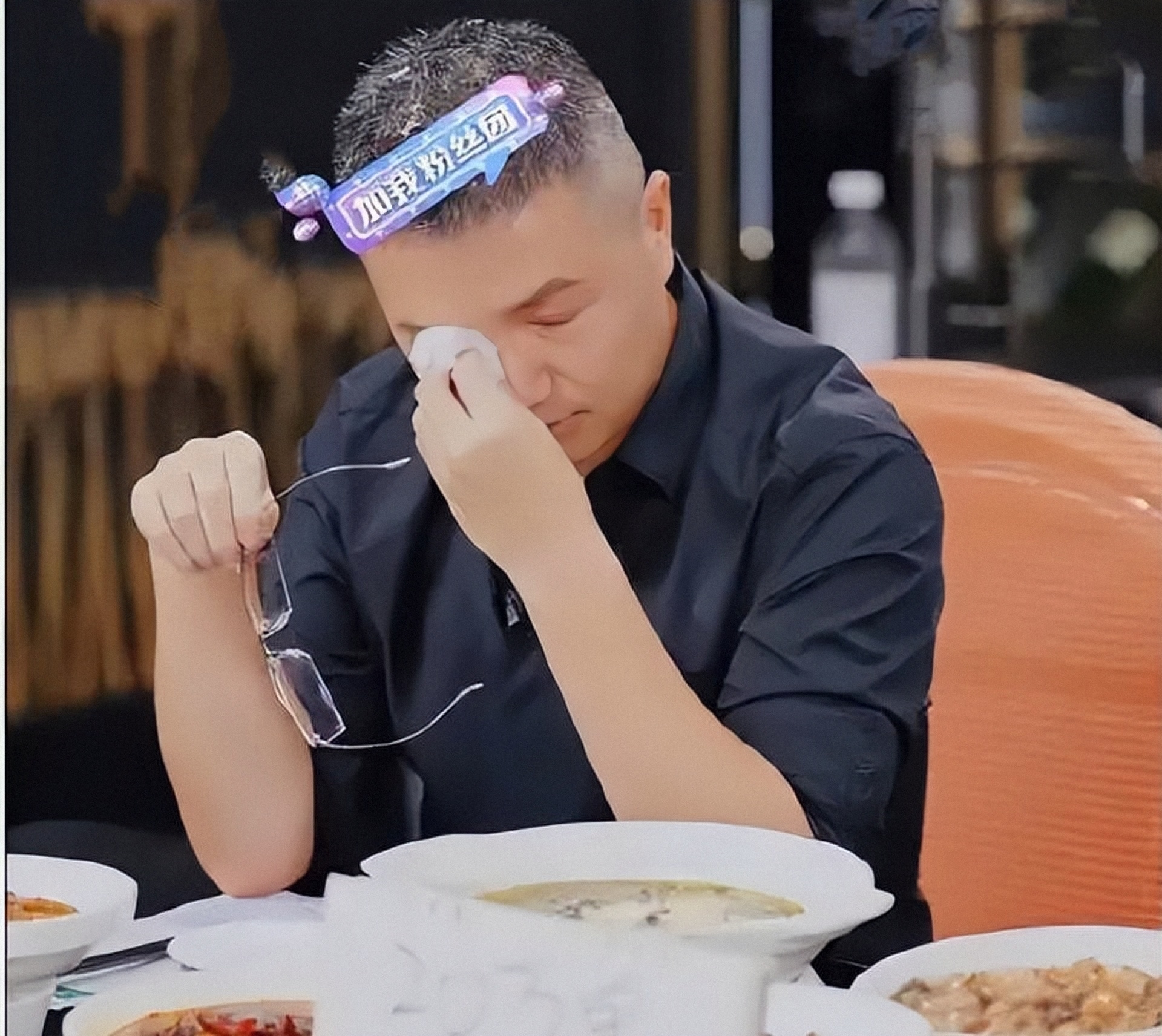 不老实就别乱立“人设”了,表面一套背后一套,这些明星不羞吗?