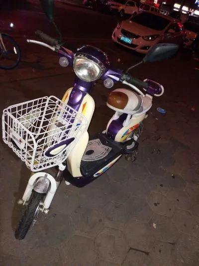 退休金8000，我中风住院，儿子替我端屎端尿，我却把遗产给了女儿