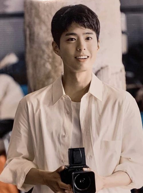 被誉为“周五情侣”，是韩国颜值最高的CP，宝琳到底有多好磕