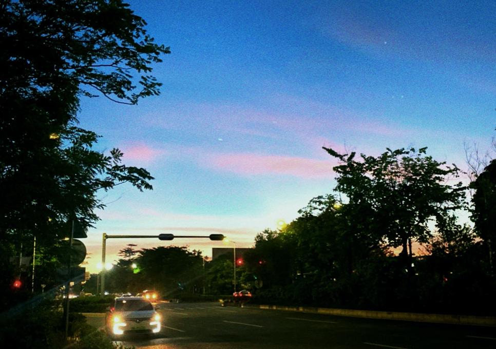 遇到位滴滴代驾司机，在深圳有套1300万的房，他却说自己还要努力