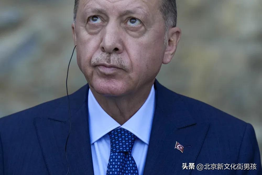 美要求土向乌提供S400，让人联想到拜登的肾不好与哈里斯的化妆镜