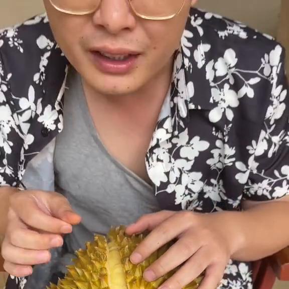 泰国金枕榴莲带壳果肉软糯,泰国金枕榴莲3-8斤装果肉软糯