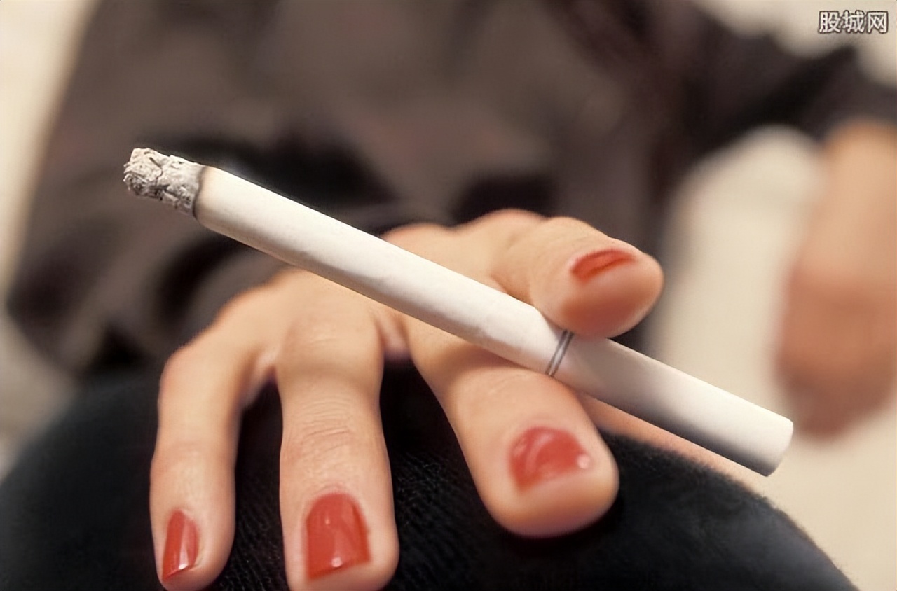 这六种香烟尽量不要抽了有害健康,吸烟人注意了几种烟列入黑名单