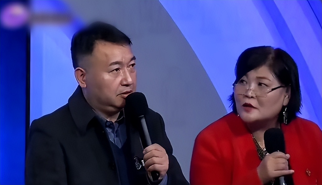 女人抛夫弃子跟情人私奔，如今却要丈夫千万巨款，还说钱都是她的