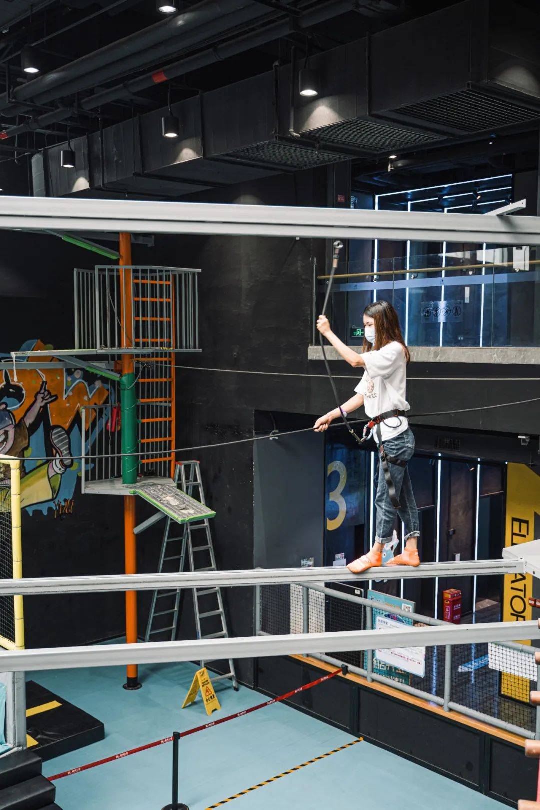 499元蹦床公园,5000平蹦床公园