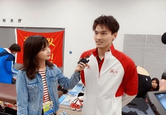 徐嘉余获50米仰泳铜牌,男子仰泳徐嘉余