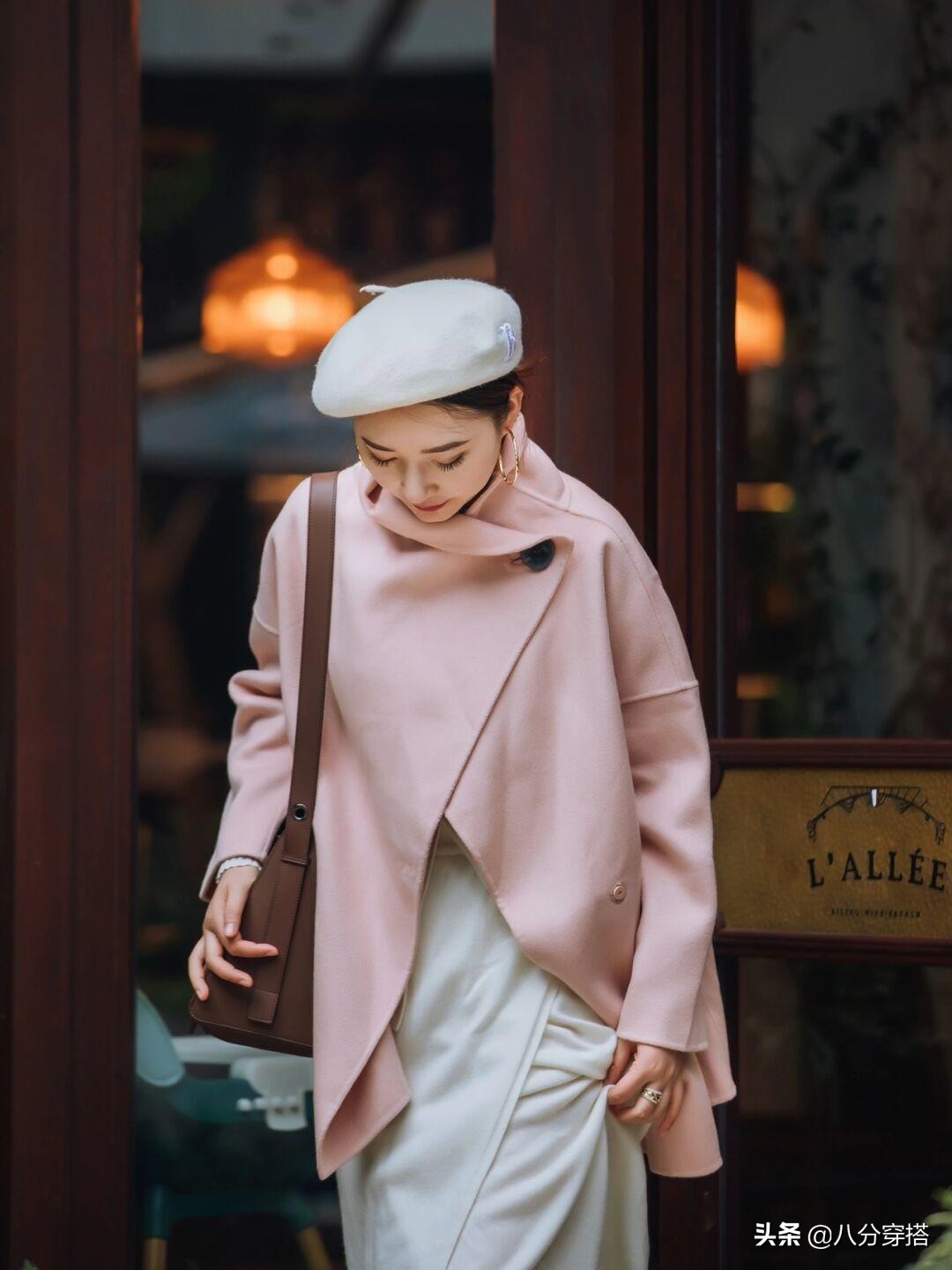 冬天不知道怎么穿衣服好看,几款毛呢外套穿着保暖彰显女人味