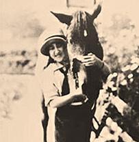 日军日记：*安妇慰**不服从管教，我很愤怒，用*刀刺**插入她的*体下**