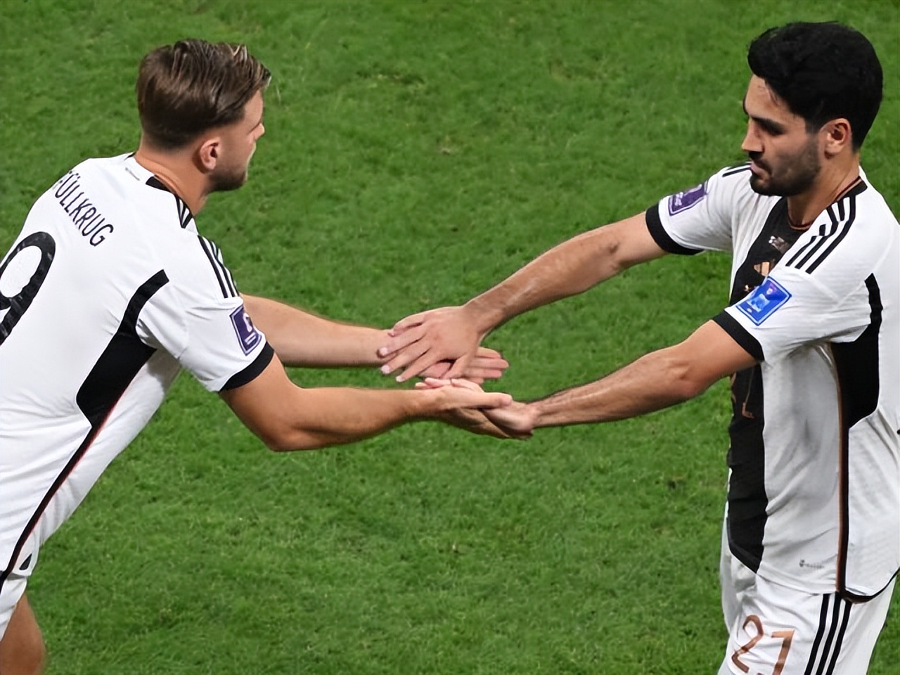 弗利克三冠夺冠,弗利克冲击欧冠视频