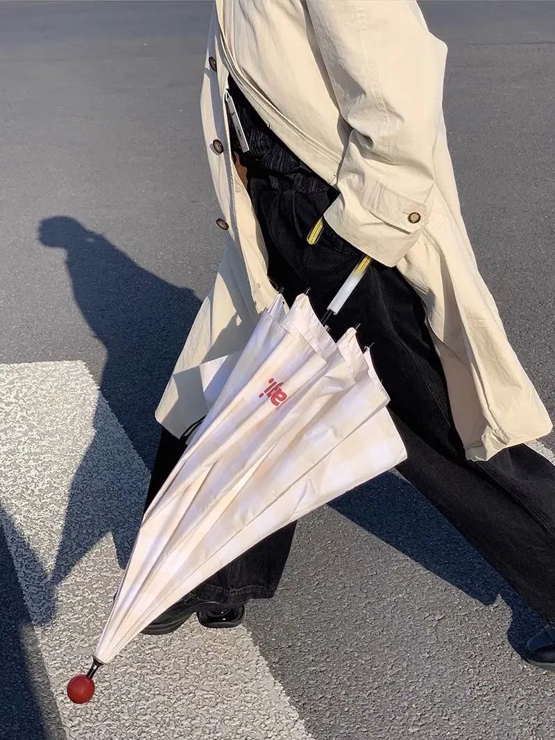 1万块钱可以买小雨伞吗,1万元以下雨伞