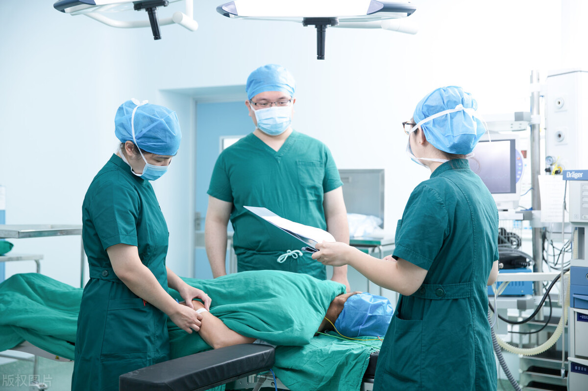 临床医学成人本科毕业好找工作吗,临床医学专科生毕业出路