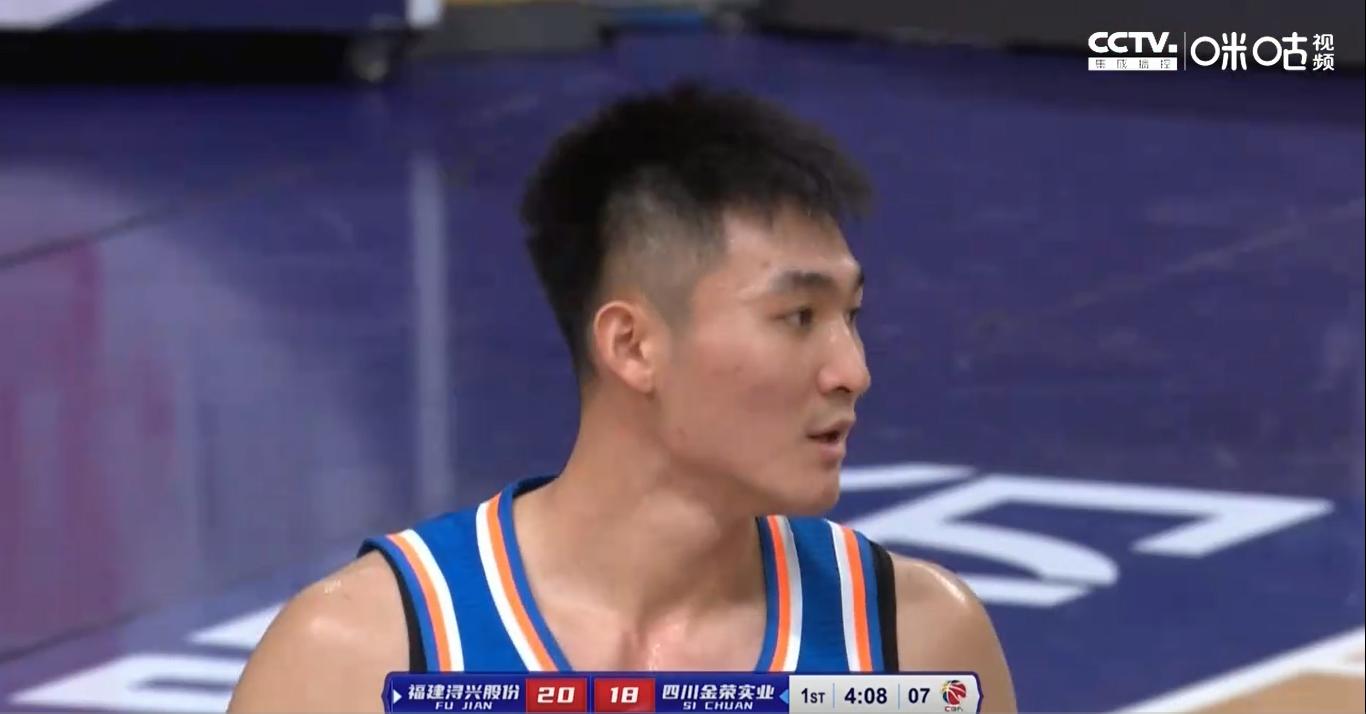 cba小将首秀砍下23分,cba新秀绝杀