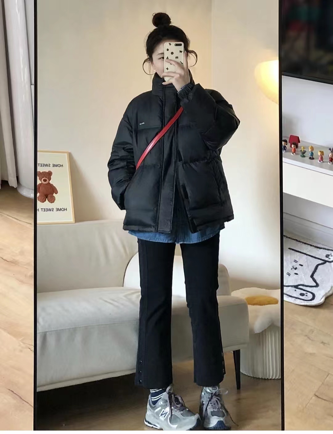 19冬羽绒服穿搭,韩款黑色羽绒服搭棕色长靴