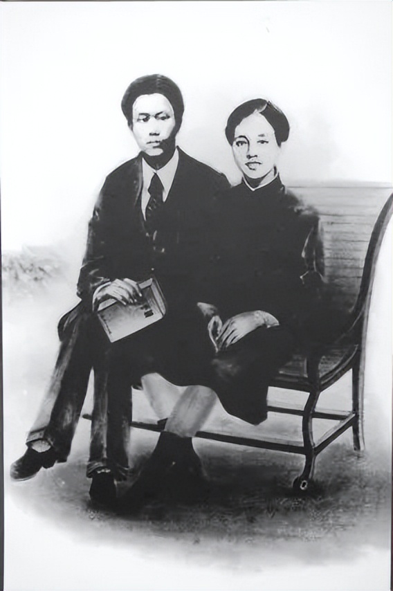 【*产党共**员】首次提出“中国*产党共**”，毛*东泽**回信：我没有一个字不赞成！