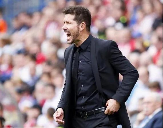 菲利克斯租借巴萨马竞要价,切尔西8000万签菲利克斯