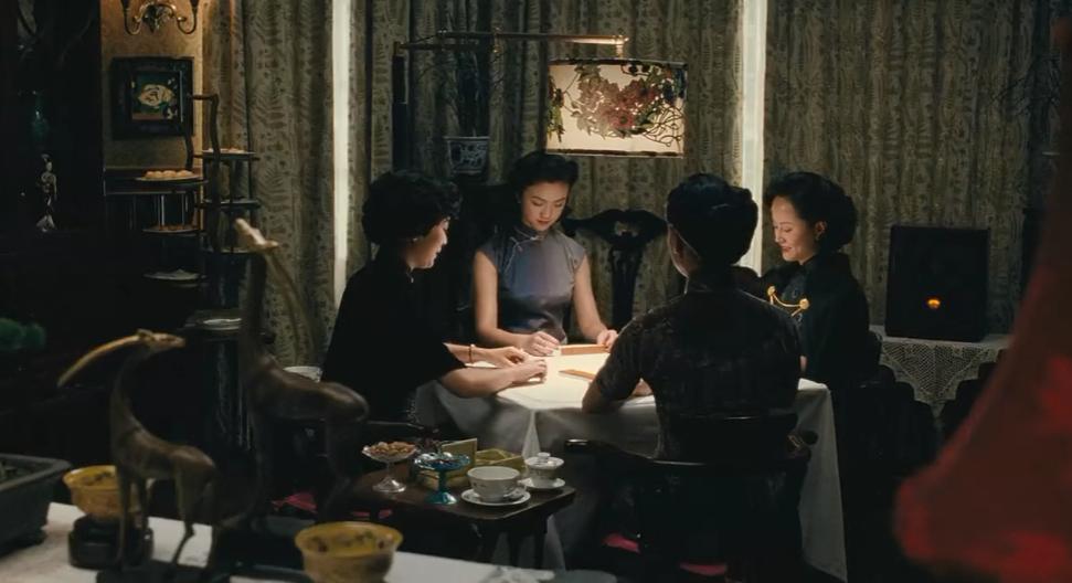 今天才明白《色，戒》最懂成年人的戏，不是在床上