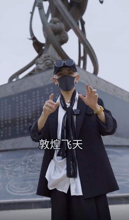 在抖音上最火的魔术师,魔术师水上漫步视频