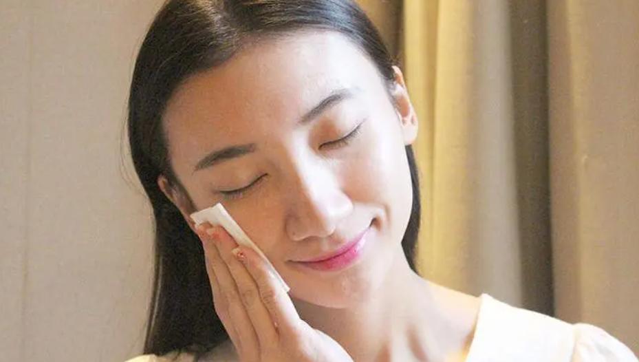 兰蔻小棕瓶眼霜和sk2眼霜哪个好,sk2和雅诗兰黛小棕瓶精华哪个好