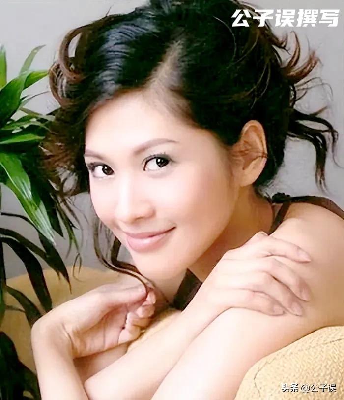 一张和冯小刚的“夜宿门”照片,彻底撕下了沈星的遮羞布