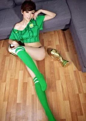 各国足球拉拉队美女服装,女足球拉拉队图片