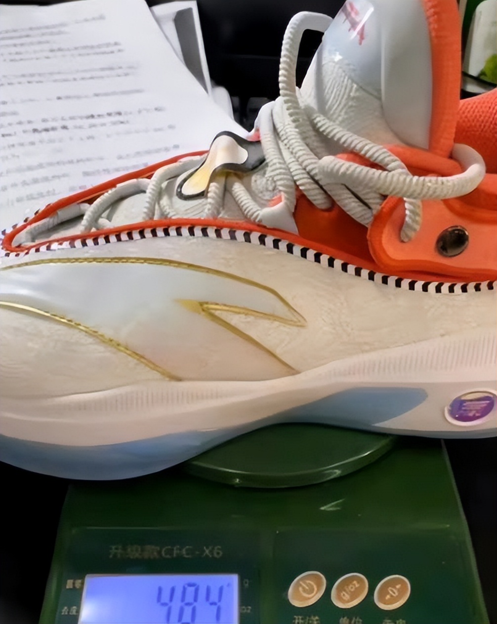 李宁和安踏球鞋,李宁安踏kt3