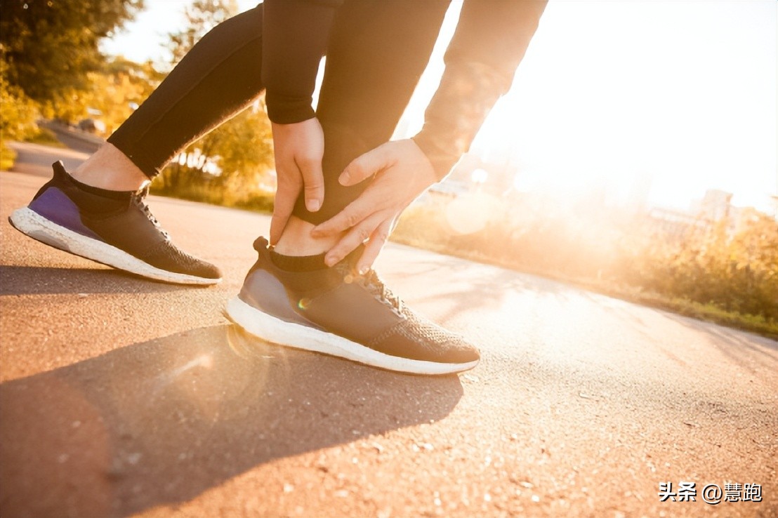 这类顽固性的跑步伤痛最让跑者头疼：4种有效康复方法教你破解