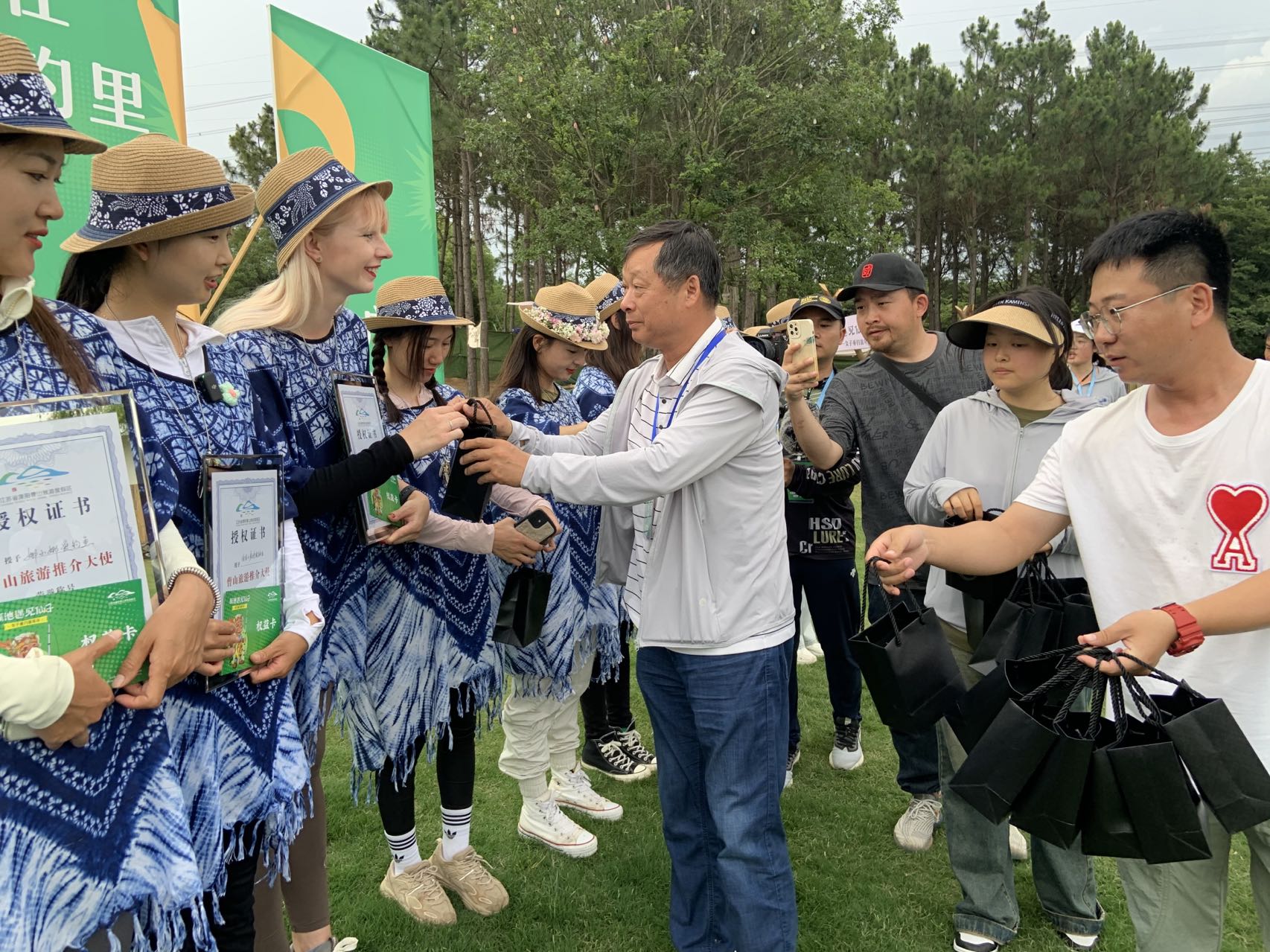 溧阳市钓鱼协会圆满完成全国女子网红垂钓嘉年华裁判工作